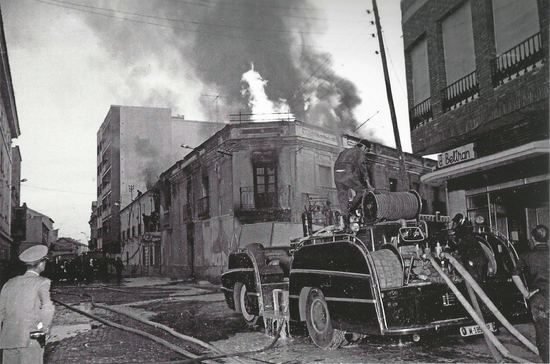 Incendio Calle Calatrava 1966 - Imagen 1